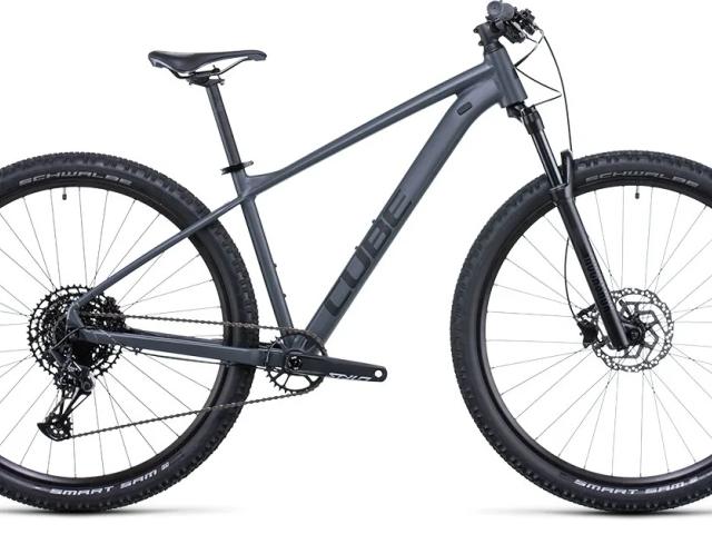 Cube Acid — bicicleta Montanha