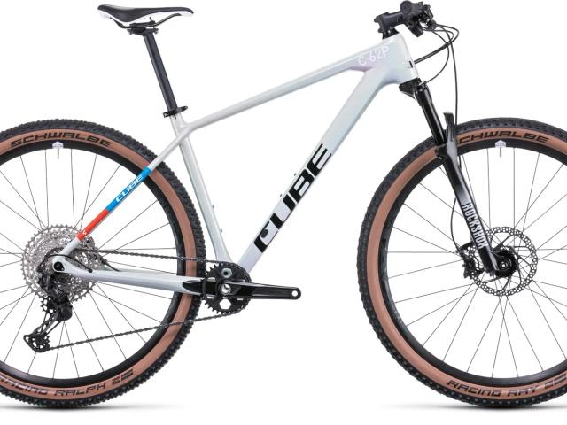 Cube Reaction C:62 Pro — bicicleta Montanha