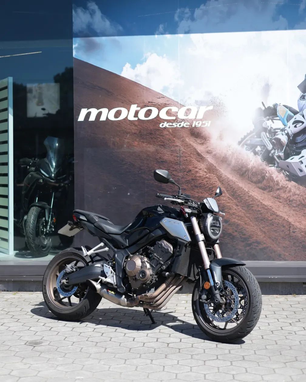 Honda CB650R 2019 — Naked 649cc