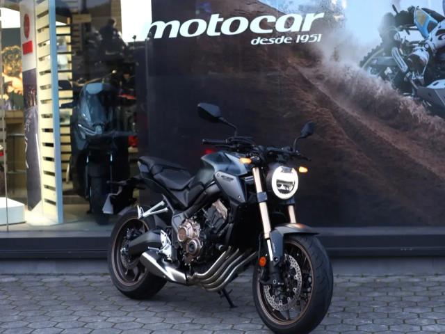 Honda CB650R 2023 — Naked 649cc