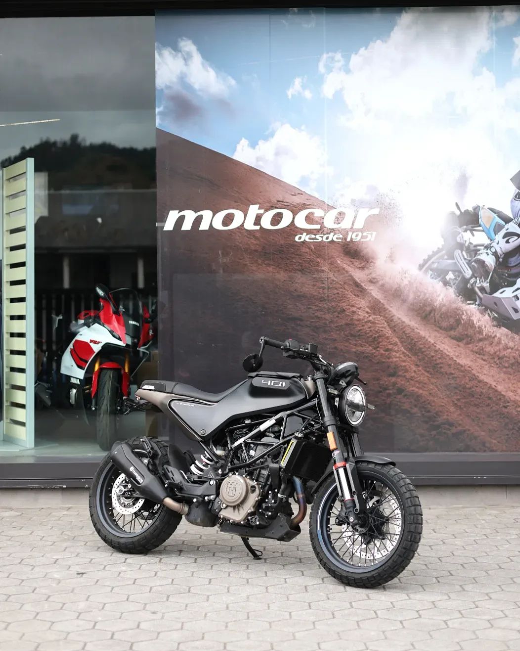 Husqvarna Svartpilen 2023 — Naked 373cc
