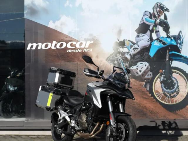 QJ Motor SRT 700 On Road — Adventure 698cc
