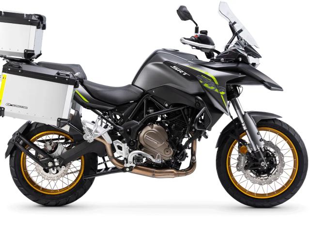 QJ Motor SRT 700X — Adventure 698cc