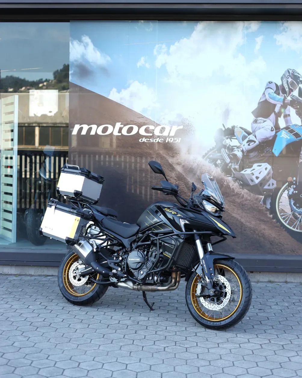 QJ Motor SRT 900SX — Adventure 904cc