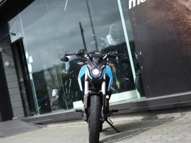 Voge 125R — Naked 125cc