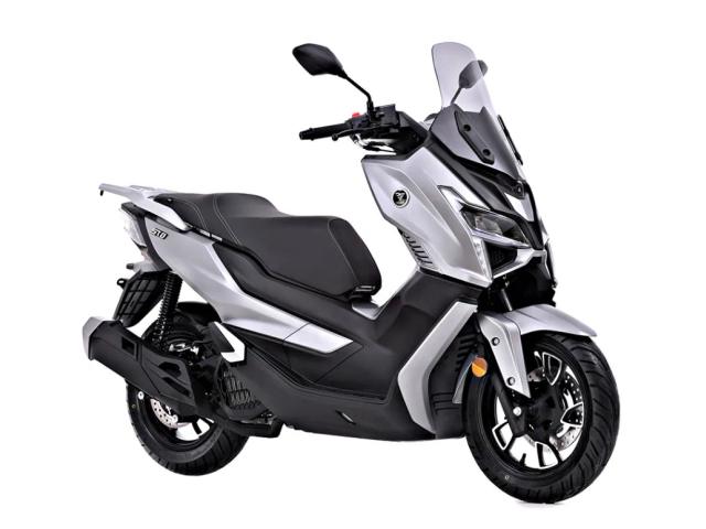 Voge SR1 125 — Scooters 125cc