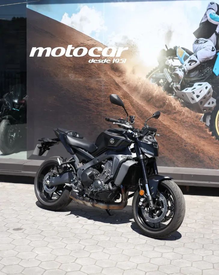 Yamaha MT-09 2025 — Hyper Naked 890cc