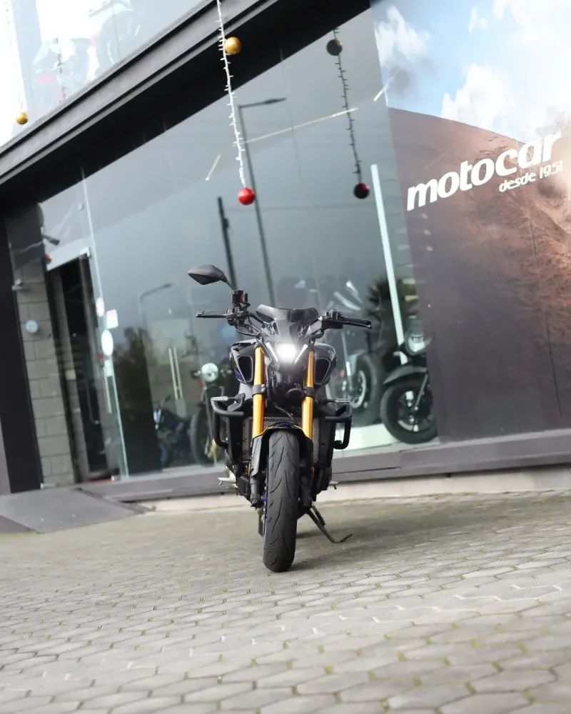 Yamaha MT-09 SP — Naked 900cc
