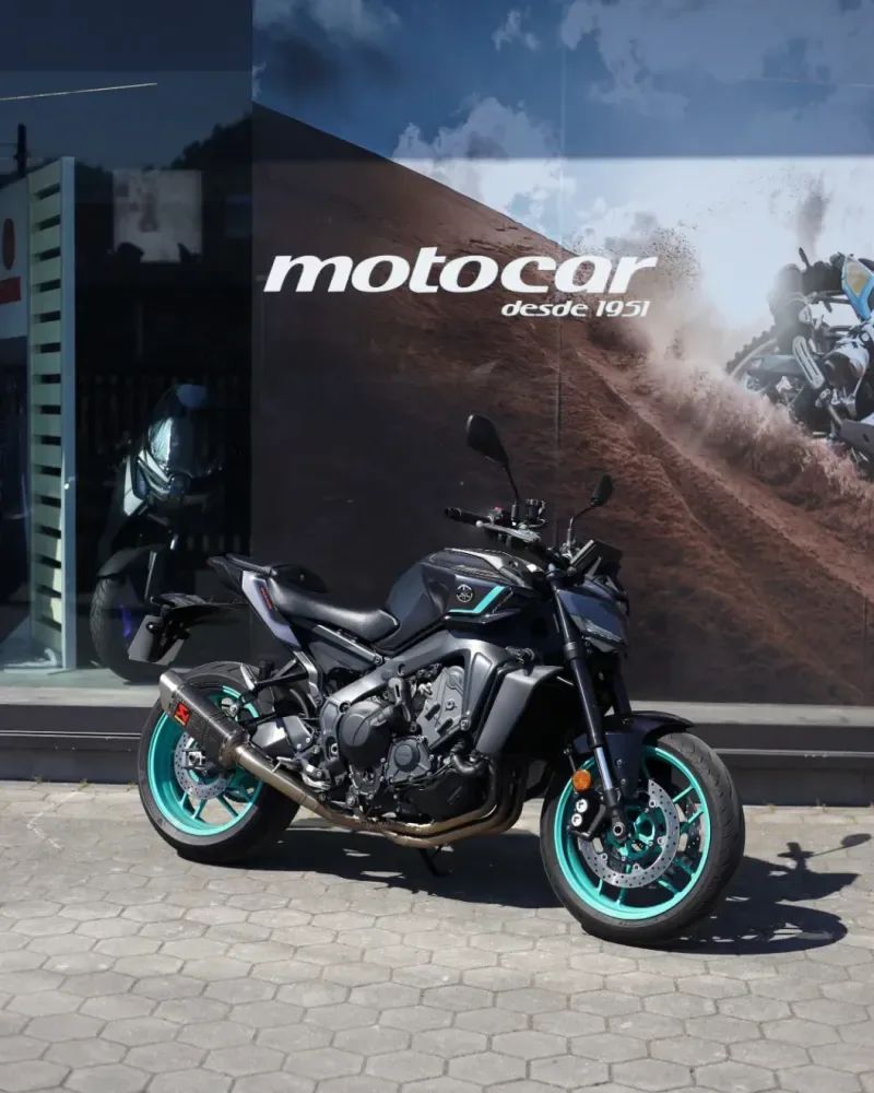 Yamaha MT-09 Y-AMT 2024 — Naked 890cc