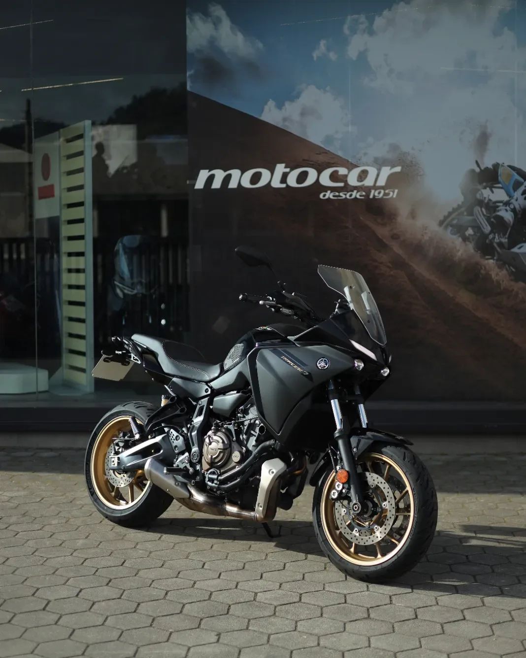 Yamaha Tracer 7 2024 — Touring 689cc