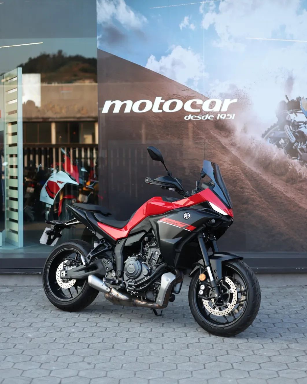 Yamaha Tracer 7 2025 — Touring 689cc