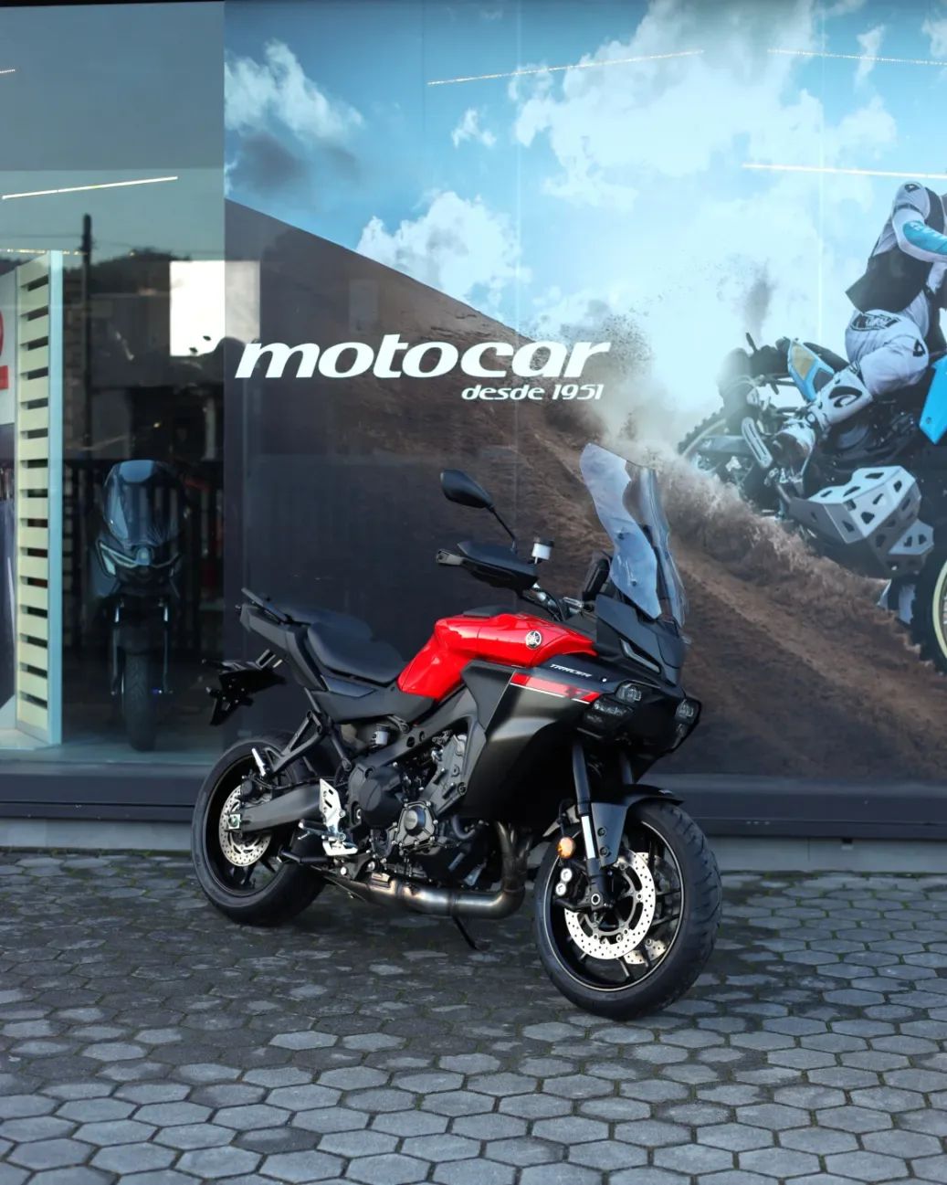 Yamaha Tracer 9 2025 — Desportivas de Turismo 890cc