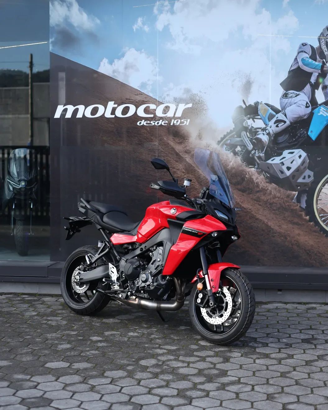 Yamaha Tracer 9 2025 — Touring 890cc