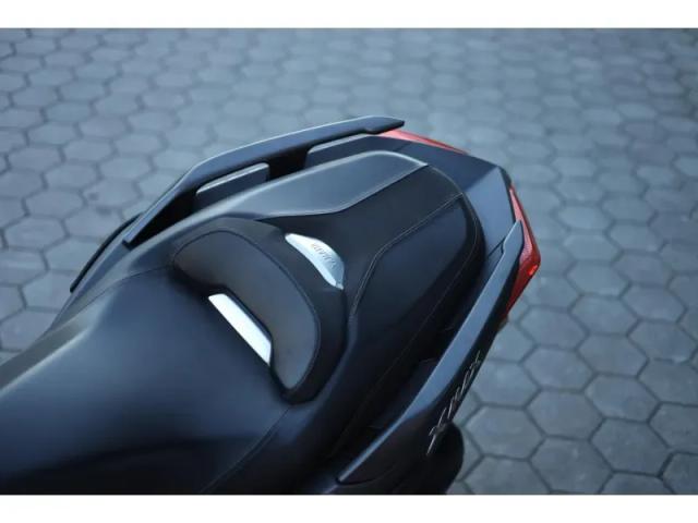 Yamaha XMAX 300 2018 — Scooter 300cc