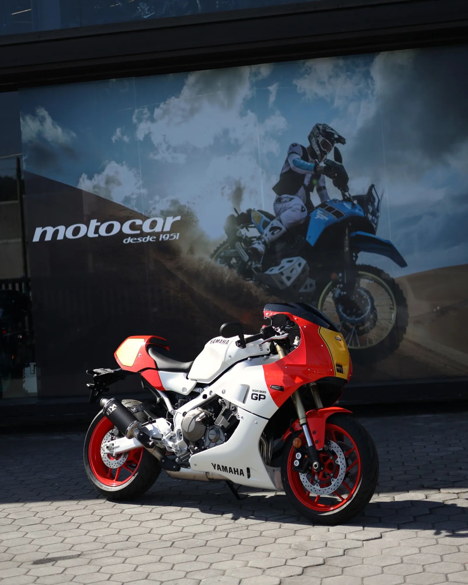 Yamaha XSR 900 GP — Sport Heritage 900cc
