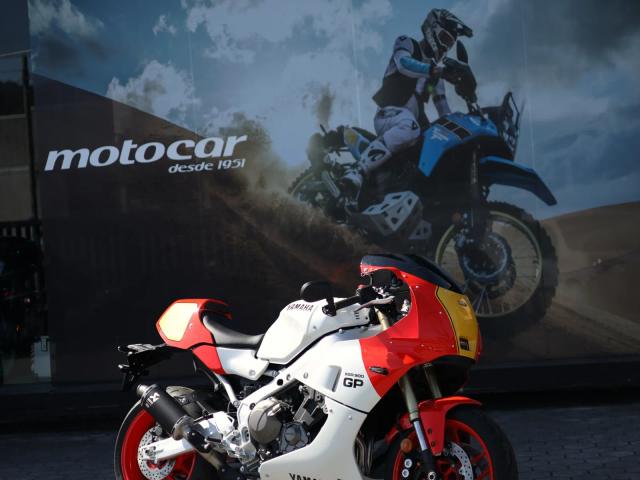 Yamaha XSR 900 GP — Sport Heritage 900cc